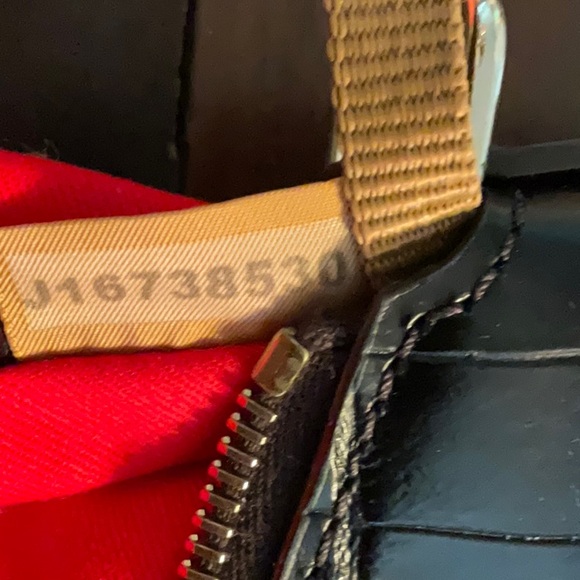 DOONEY & BOURKE Croc Embossed Leather Crossbody Bag - Picture 12 of 17